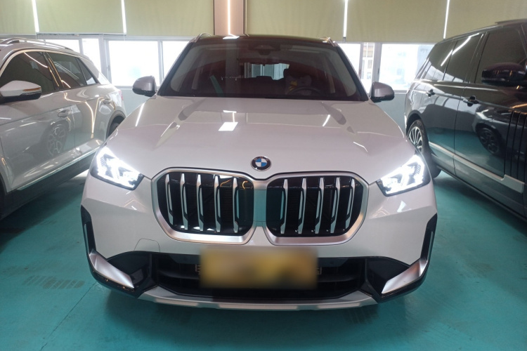 宝马X1 2023款 sDrive25Li X设计套装车身外观2