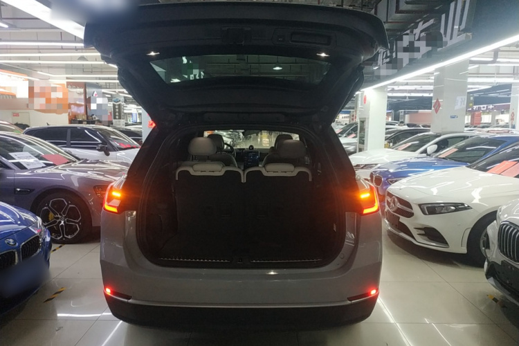 蔚来ES8 2020款 580KM 六座版机舱底盘23