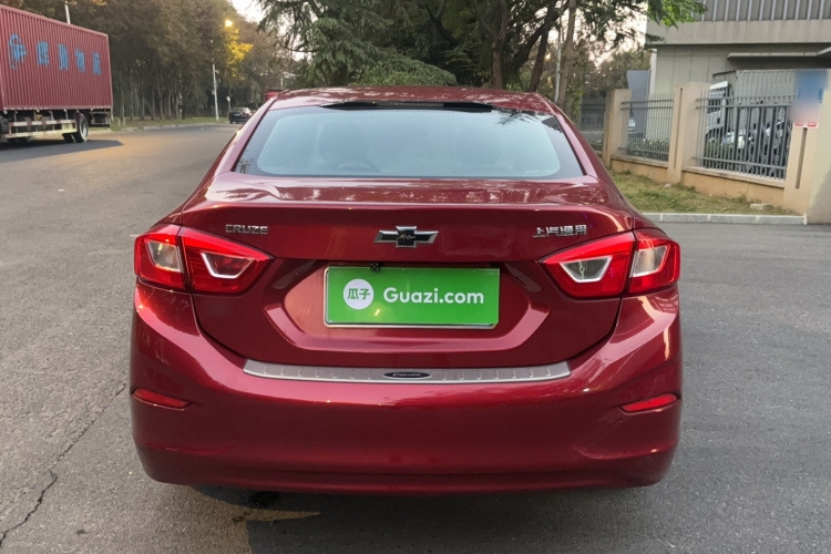 雪佛兰 科鲁兹 2018款 320 自动先锋天窗版车身外观6008