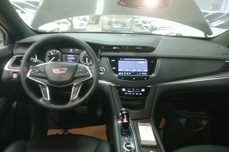凯迪拉克XT5 2020款 28T 技术型中控内饰12