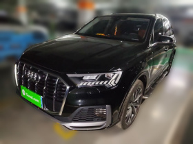 奥迪Q7 2023款 55 TFSI quattro S line运动型