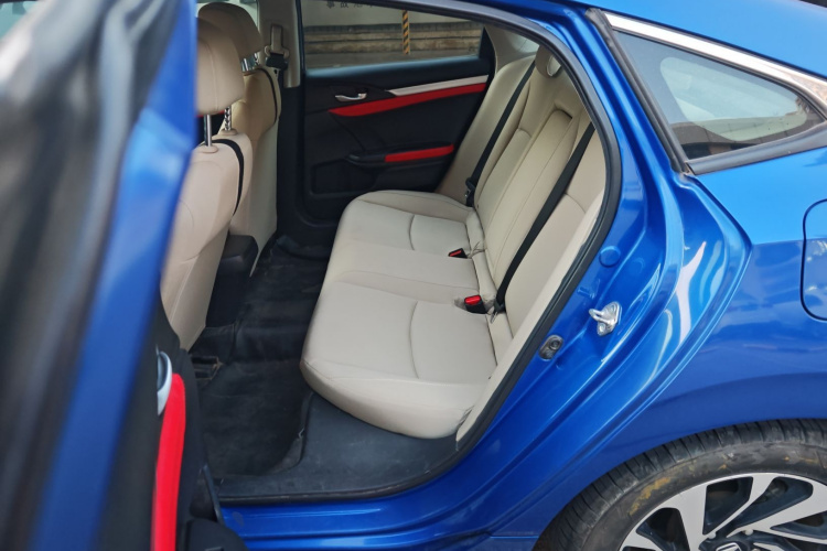 本田 思域 2016款 220TURBO 手动豪华版中控内饰21