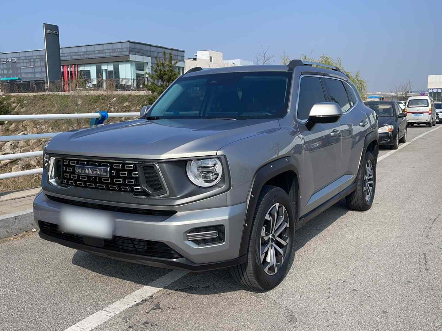 哈弗大狗 PLUS 2023款 1.5T 两驱潮野版Plus(2)