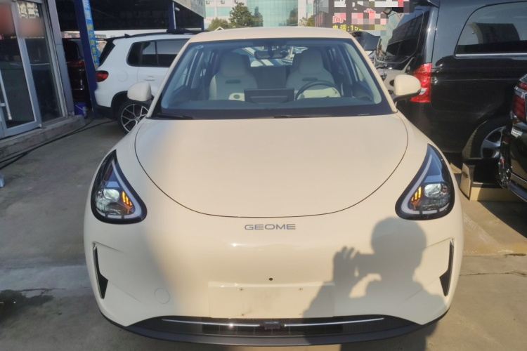 吉利银河 星愿 2025款 UP 410km 探索版车身外观2