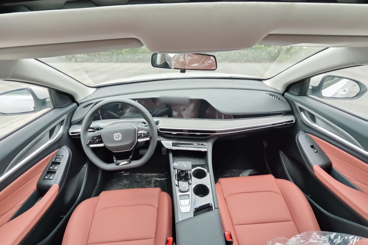 长安 逸动 2025款 PLUS 1.4T 双离合高能版局部细节14