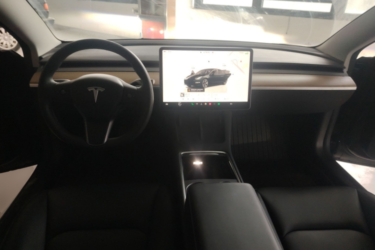 特斯拉 Model 3 2022款 后轮驱动版中控内饰7002