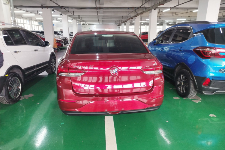 别克 英朗 2021款 改款 典范 1.5L 自动精英型车身外观6