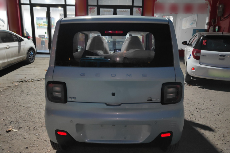 吉利银河 2024款 熊猫mini 200km 耐力熊车身外观6