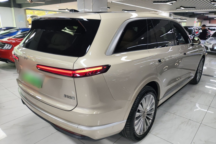 乐道L90 2025款 Ultra 六座版车身外观7