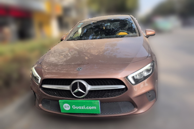 奔驰A级 2019款 改款 A 200 L车身外观6001