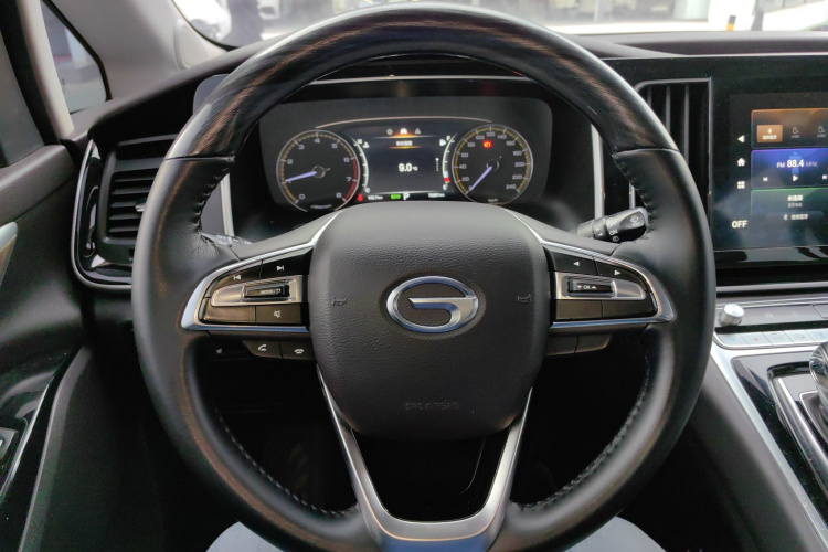 广汽传祺 传祺M8 2021款 改款 领秀系列 390T 豪华版中控内饰13