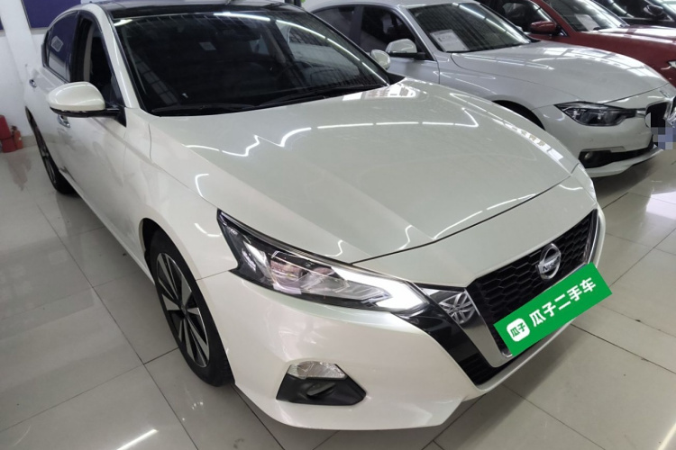 日产 天籁 2021款 2.0L XL 舒适版车身外观3