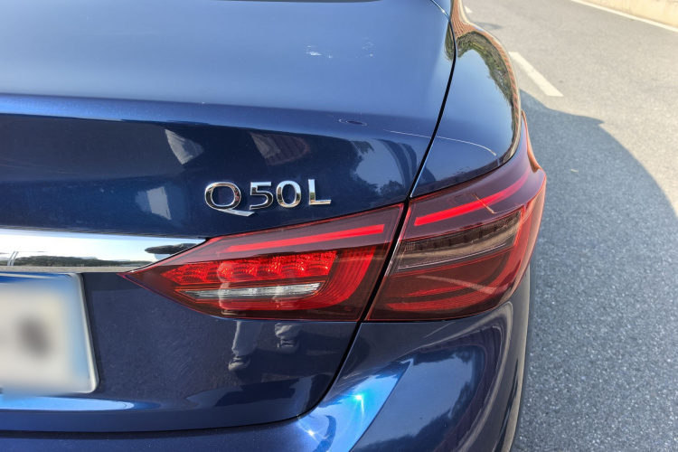 英菲尼迪Q50L 2018款 2.0T 逸享版 国VI车身外观6009