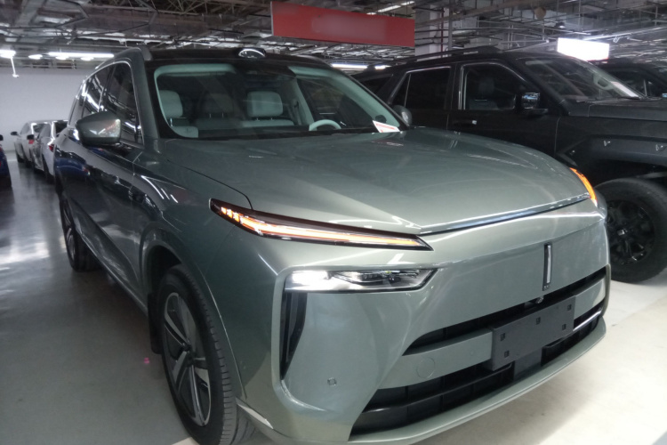 魏牌 蓝山 2025款 四驱 Max车身外观3