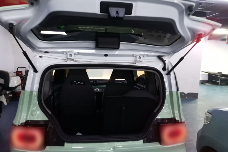 五菱汽车 宏光MINIEV 2022款 马卡龙臻享款 磷酸铁锂机舱底盘23