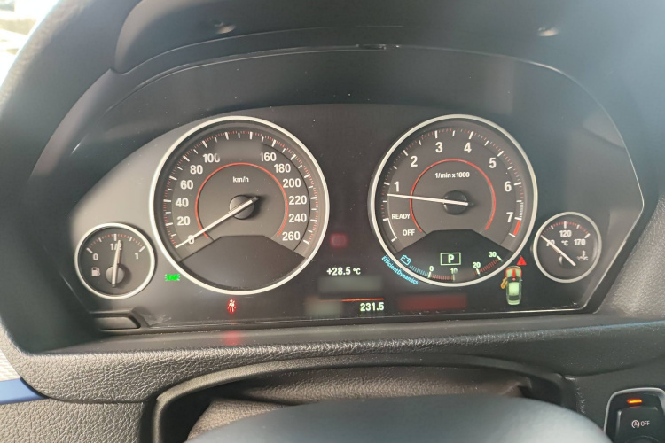 宝马3系 2019款 320i M运动套装局部细节14