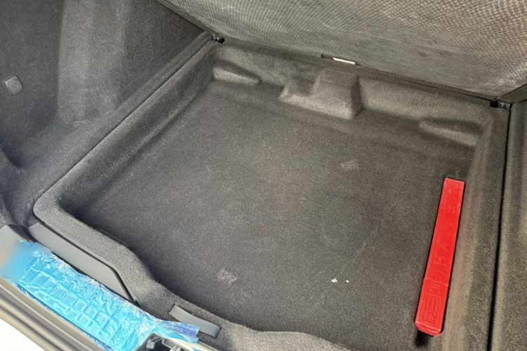 领克01 2021款 2.0TD 两驱型Pro中控内饰7008