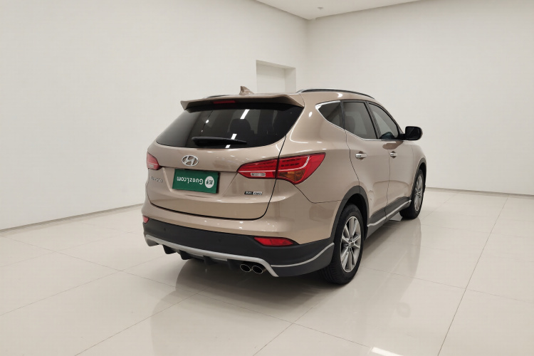 现代 胜达经典 2013款 3.0L 四驱舒适导航版 7座 欧IV车身外观7