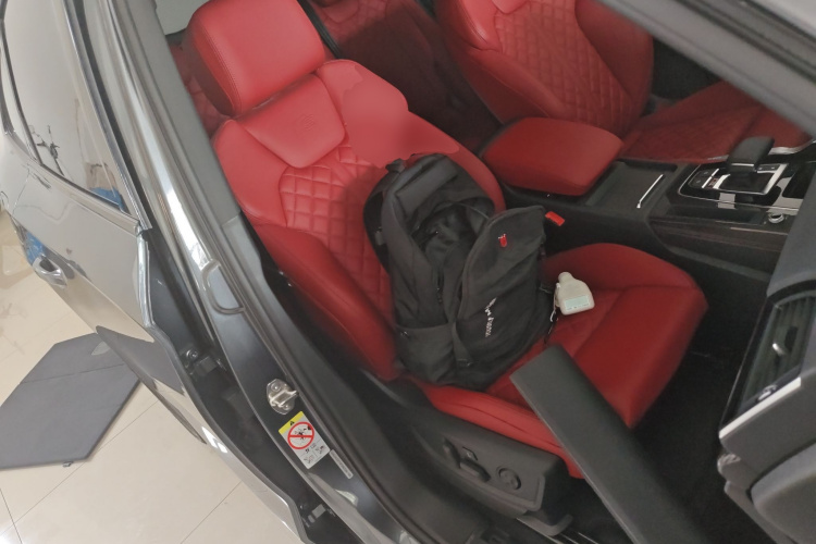 奥迪SQ5 Sportback 2023款 3.0 TFSI quattro中控内饰41