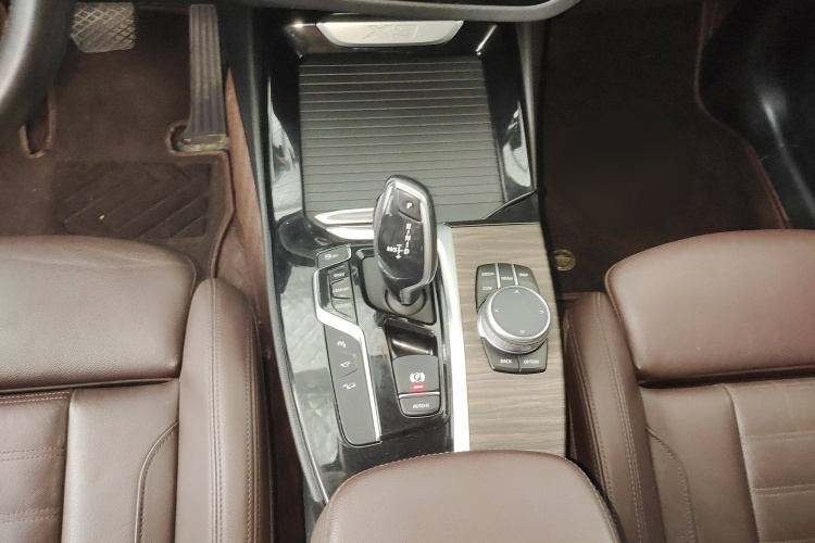 宝马X3 2020款 xDrive28i 豪华套装局部细节9002