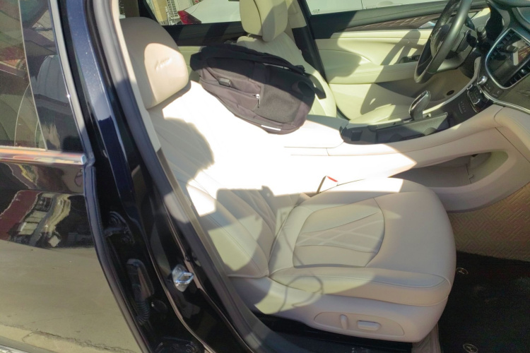 别克 君越 2022款 Avenir艾维亚 先享型局部细节41