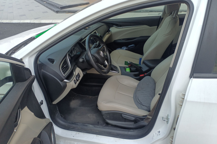 别克 英朗 2021款 典范 1.5L 自动精英型中控内饰19