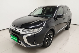 三菱 欧蓝德 2019款 2.0L 两驱畅享版 7座 国V