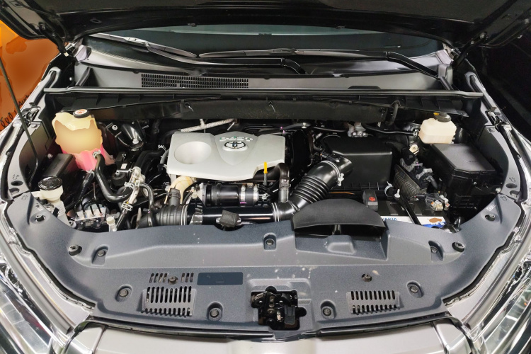 丰田 汉兰达 2018款 2.0T 四驱至尊版 7座 国V机舱底盘24