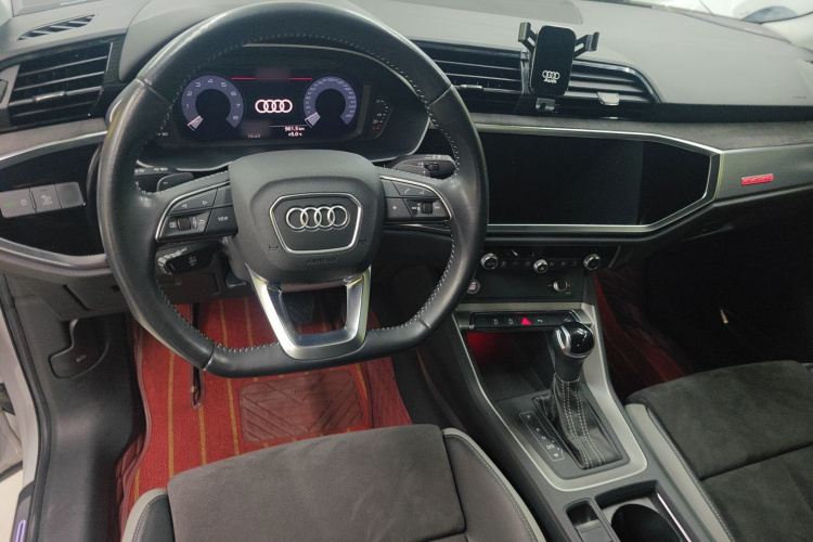 奥迪Q3 2020款 45 TFSI quattro 时尚动感型中控内饰12