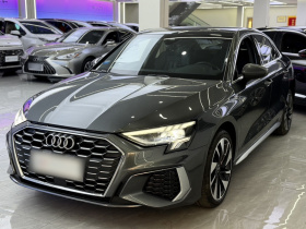 奥迪A3 2024款 A3L Limousine 35 TFSI 时尚运动型