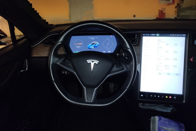 特斯拉 2017款 Model S 75D 标准续航版中控内饰13