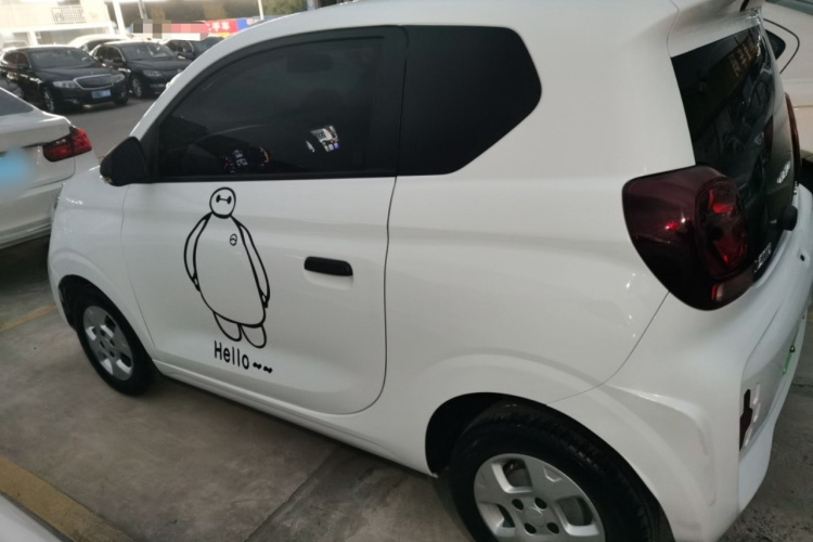 荣威 科莱威CLEVER 2021款 302km新四座超能版车身外观4