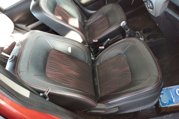 长城M4 2012款 1.5L 手动豪华型局部细节41