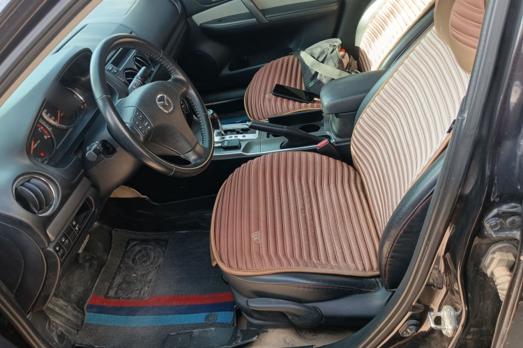 马自达6 2014款 2.0L 自动经典型中控内饰19