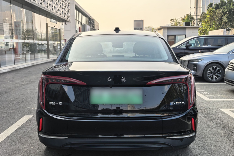 红旗E-QM5 2023款 改款 基础出行版车身外观6005