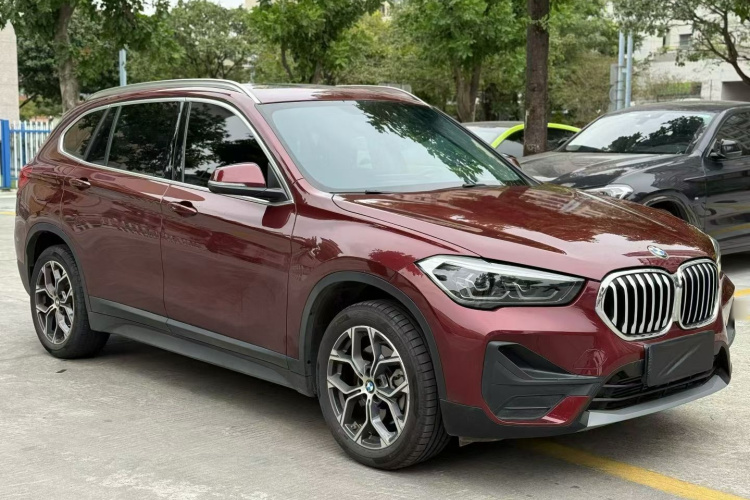 宝马X1 2021款 sDrive25Li 领先型车身外观6007