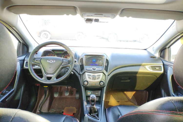 奇瑞 艾瑞泽5 2017款 1.5L 手动豪华版中控内饰12