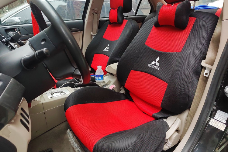 三菱 翼神 2012款 贺岁版 1.8L CVT舒适型中控内饰19