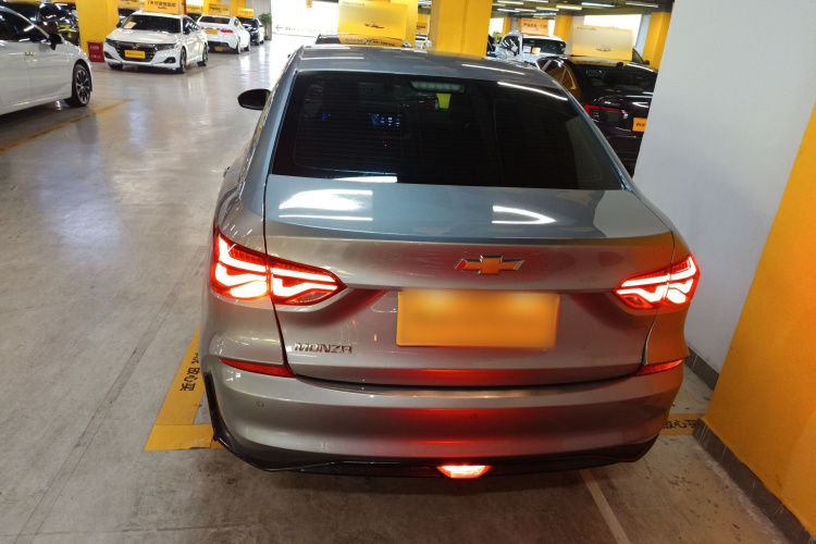 雪佛兰 科鲁泽 2024款 1.5L 双离合悦享版车身外观6