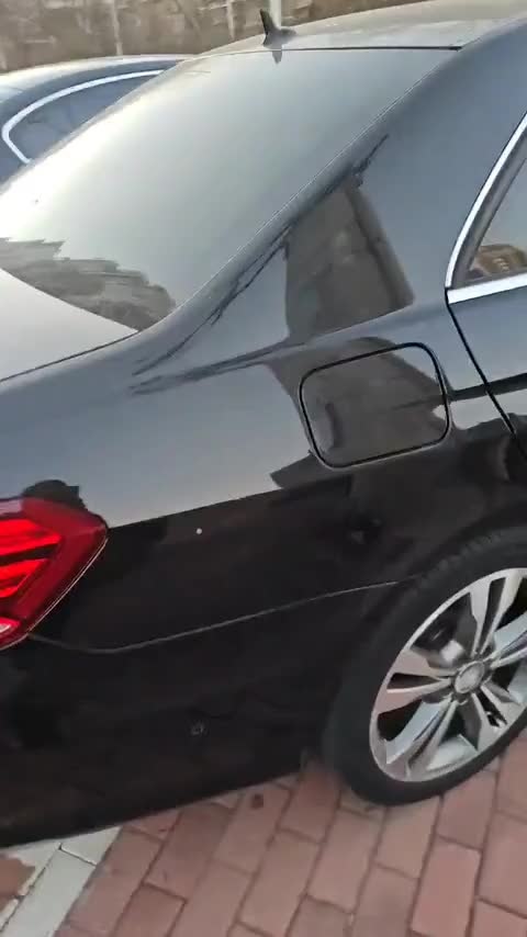 奔驰E级 2015款 E 260 L 运动型讲解2