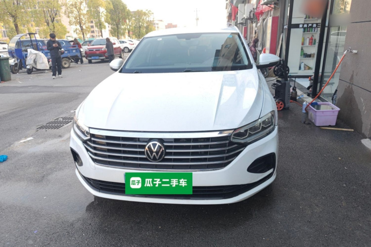 大众 朗逸 2023款 改款 1.5L 自动得逸版车身外观2