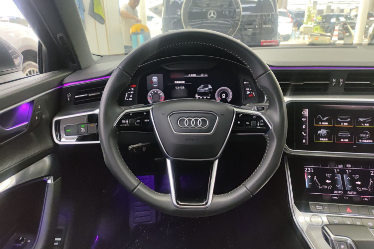 奥迪A6L 2019款 45 TFSI 臻选动感型中控内饰13