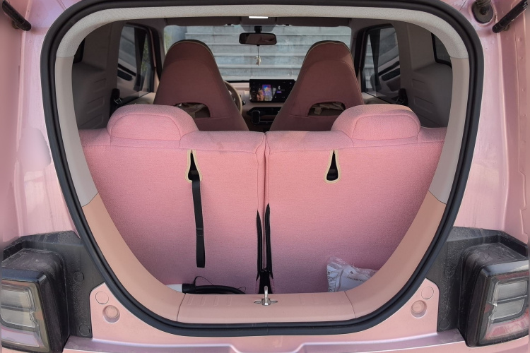 吉利银河 2023款 熊猫mini 200km 耐力熊局部细节23