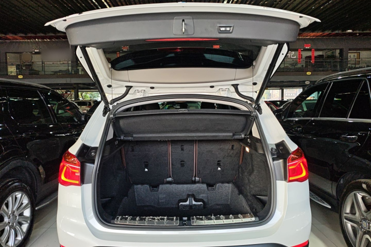 宝马X1 2019款 xDrive20Li 尊享型局部细节23