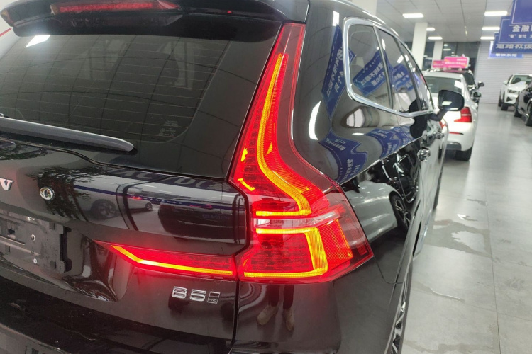 沃尔沃XC60 2024款 B5 四驱智远豪华版车身外观9