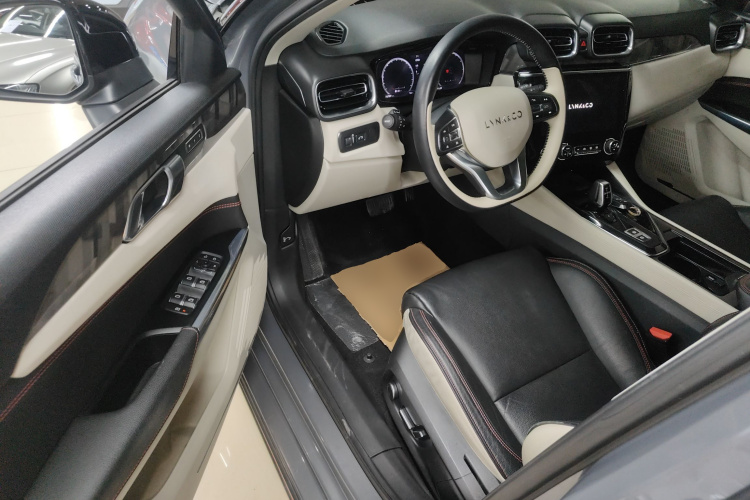 领克02 2018款 1.5T DCT两驱耀Pro版 国V中控内饰20