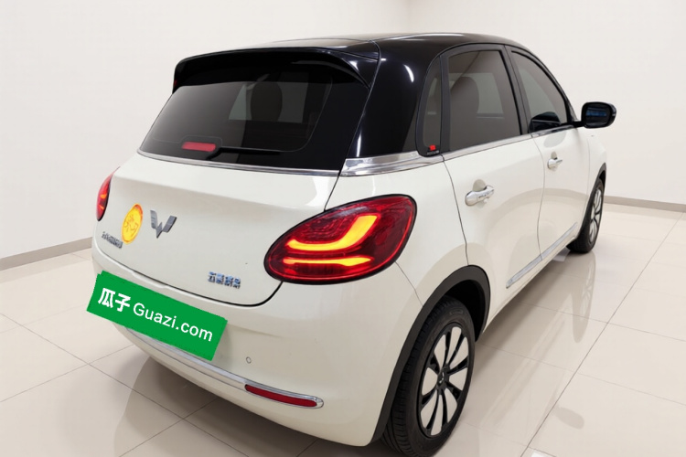 五菱汽车 五菱缤果 2023款 333km 灵犀互联款车身外观7