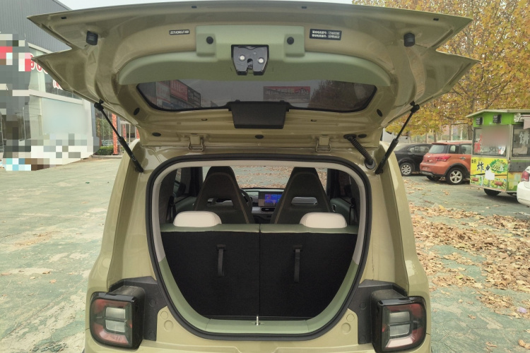 吉利银河 2025款 210km 熊猫骑士机舱底盘23