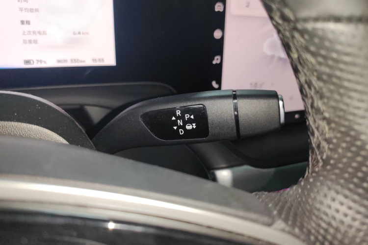 小鹏P7 2022款 480E+局部细节18