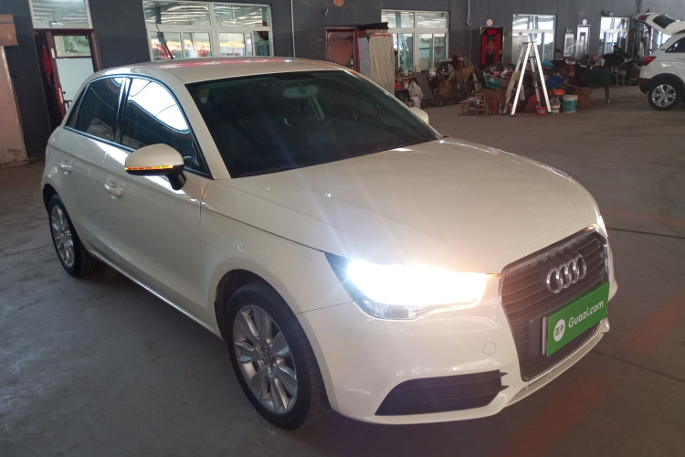 奥迪A1 2014款 30 TFSI Sportback时尚型车身外观3